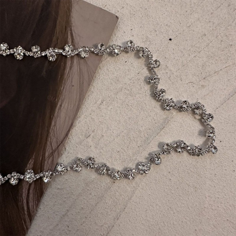 High-End Sparkling Diamond Collar Necklace – Light Luxury Detachable Choker for Elegant Women